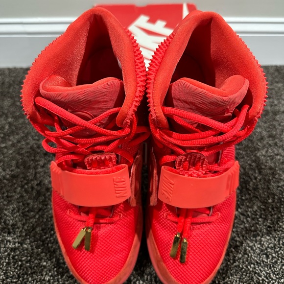 Nike Air Yeezy 2 SP Kanye West Red October Sneakers 2014 - Picture 7 of 15